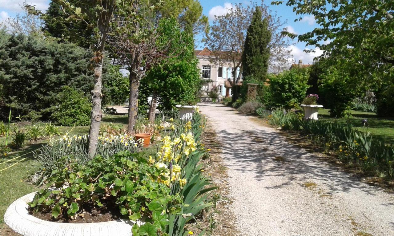 L'Isle De Bourbon Bed & Breakfast Le Gué-de-Velluire Eksteriør bilde