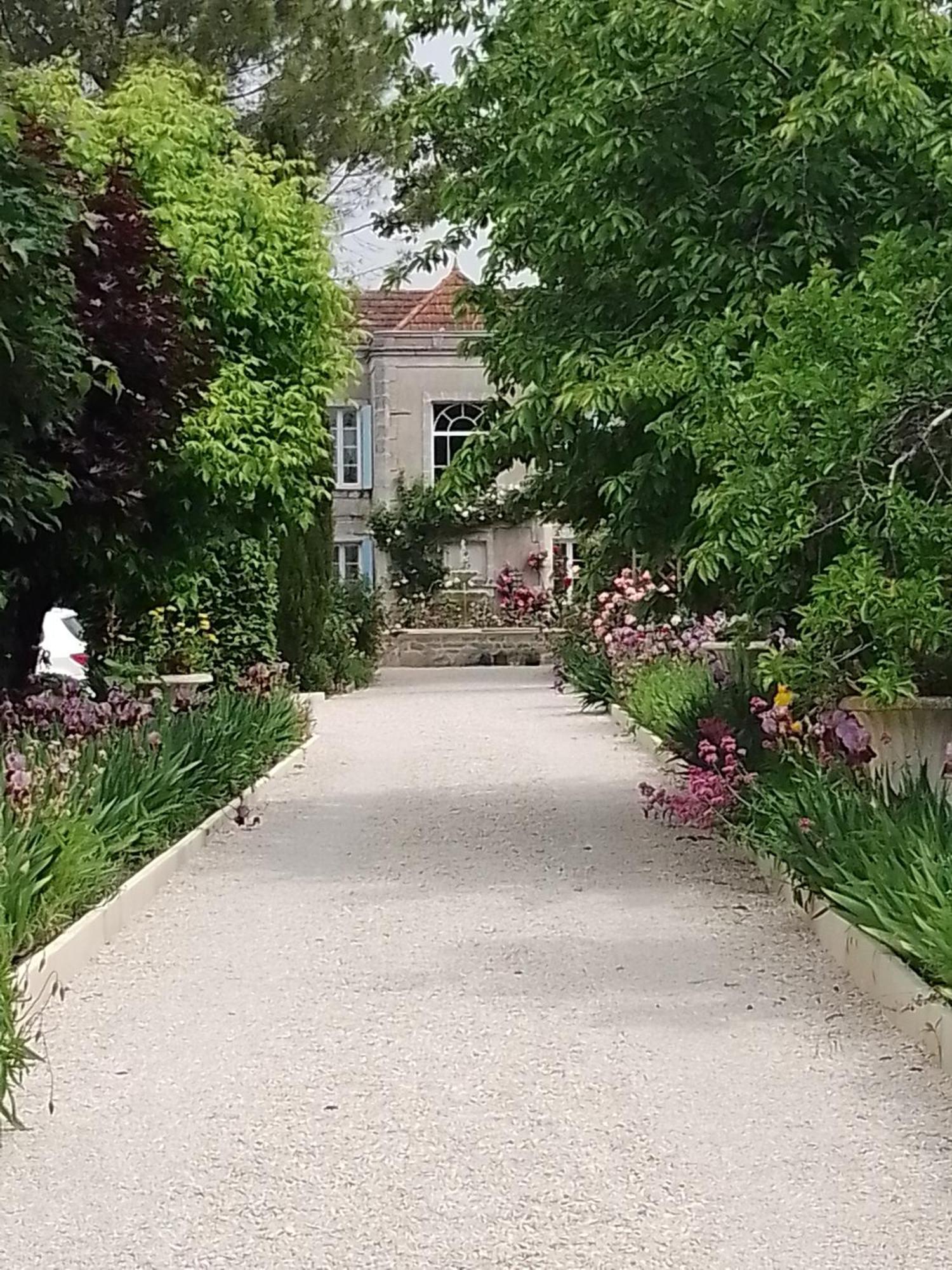 L'Isle De Bourbon Bed & Breakfast Le Gué-de-Velluire Eksteriør bilde